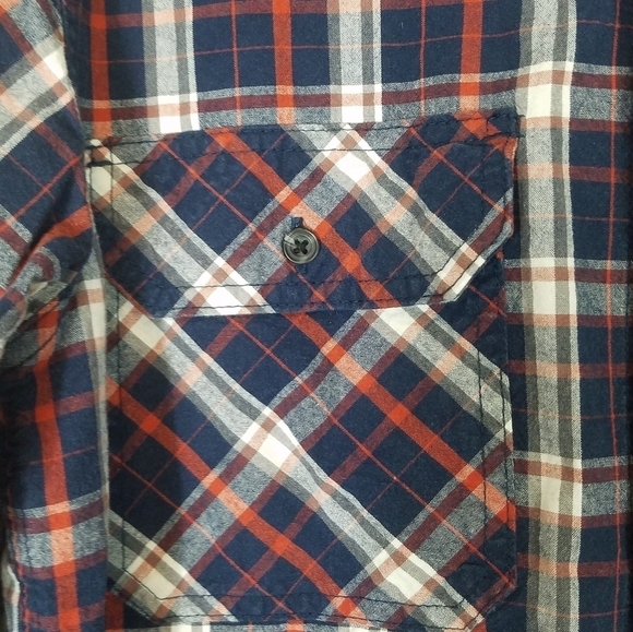 Great Northwest plaid button-down shirt - Picture 4 of 6